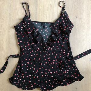 VERO MODA red polka dot wrap tank
